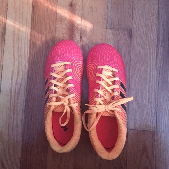 Indoor soccer adidas shoes - Picture 1 of 3